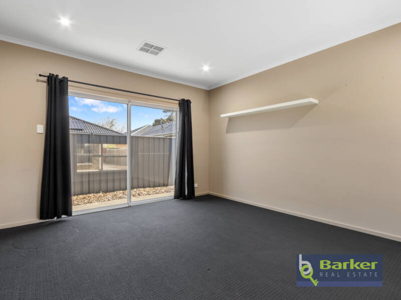 18 Mclaren Street, EVANSTON GARDENS, SA 5116 AUS