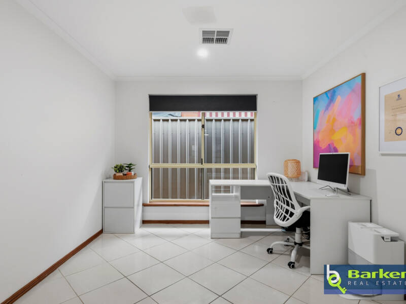 18 Christine Circuit, CRAIGMORE, SA 5114 AUS