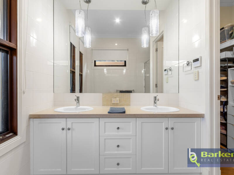 21 Campbell Circuit, GAWLER EAST, SA 5118 AUS
