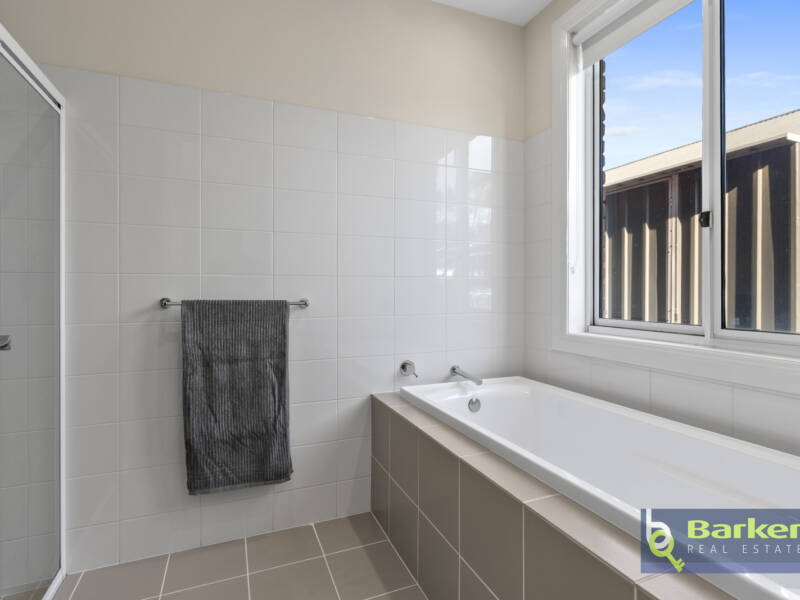 21 Campbell Circuit, GAWLER EAST, SA 5118 AUS