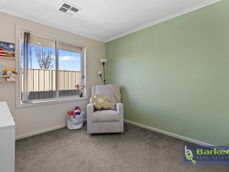16 Ross Davis Avenue, EVANSTON GARDENS, SA 5116 AUS