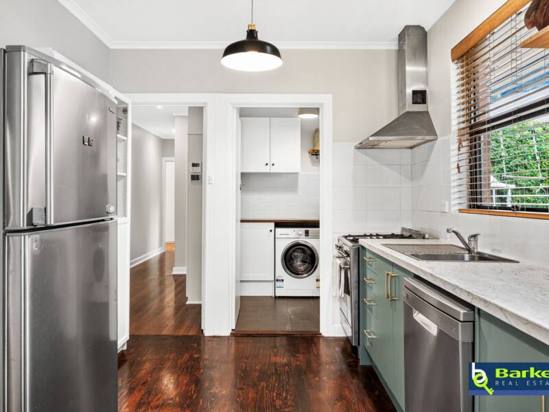 76 Cookes Road, WINDSOR GARDENS, SA 5087 AUS