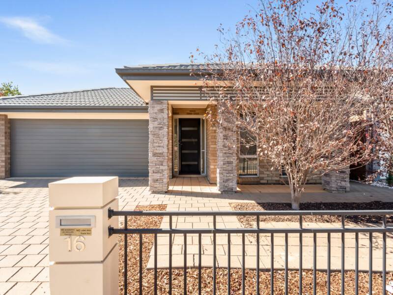 16 Saint Germain Ave, ANDREWS FARM, SA 5114 AUS
