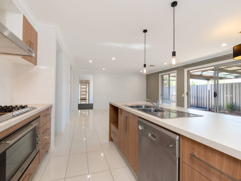 16 Saint Germain Ave, ANDREWS FARM, SA 5114 AUS