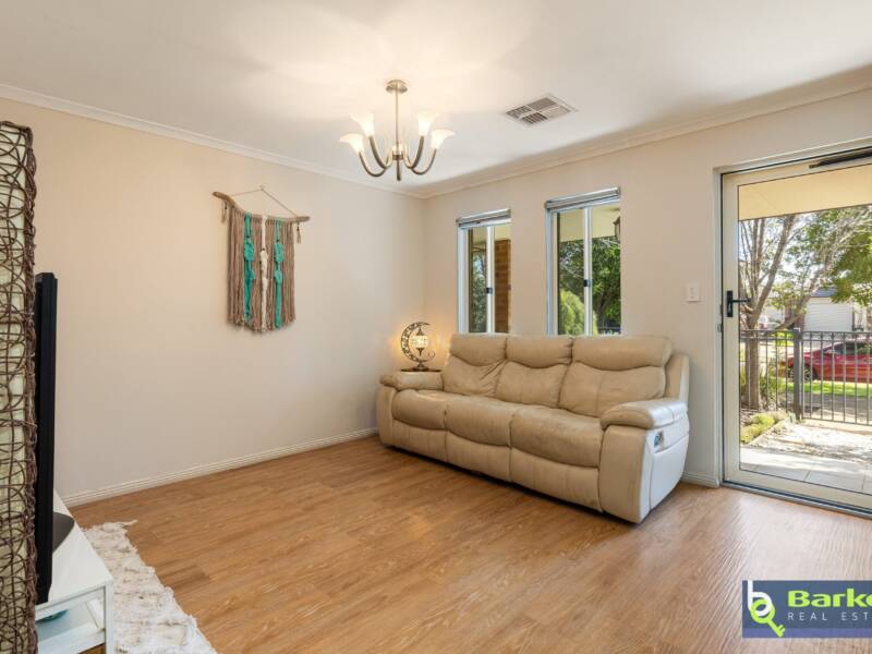 35 Flax-Lily Lane, MUNNO PARA, SA 5115 AUS