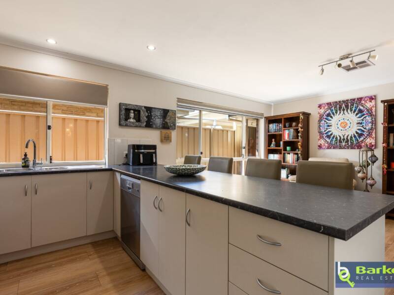 35 Flax-Lily Lane, MUNNO PARA, SA 5115 AUS