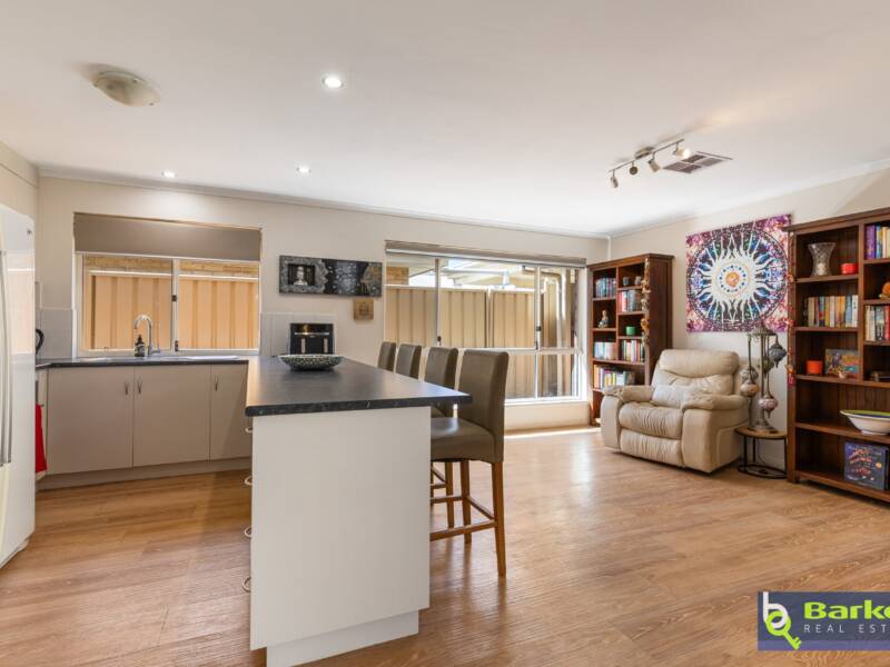 35 Flax-Lily Lane, MUNNO PARA, SA 5115 AUS