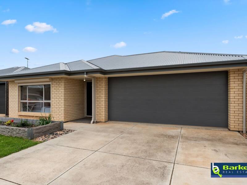 19 Geoff Road, MUNNO PARA WEST, SA 5115 AUS