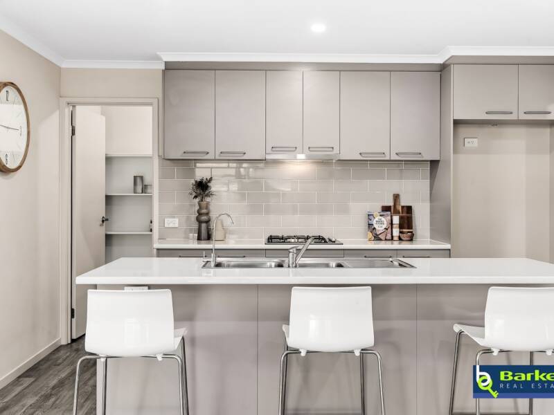 19 Geoff Road, MUNNO PARA WEST, SA 5115 AUS