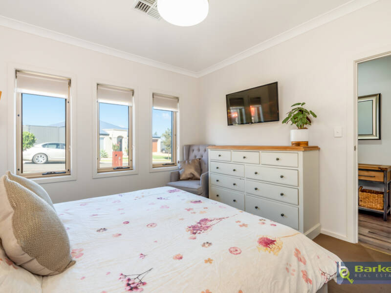 22 Campbell Circuit, GAWLER EAST, SA 5118 AUS