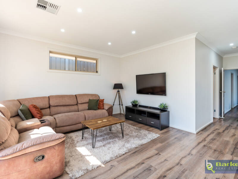 22 Campbell Circuit, GAWLER EAST, SA 5118 AUS