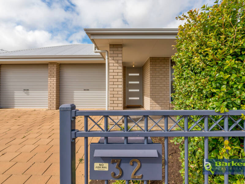 32 Scarlet Avenue, MUNNO PARA, SA 5115