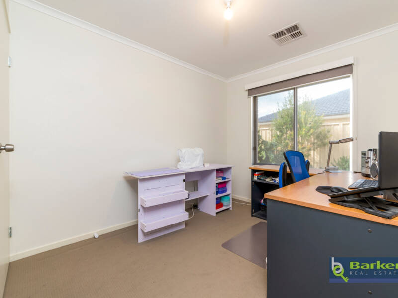 32 Scarlet Avenue, MUNNO PARA, SA 5115