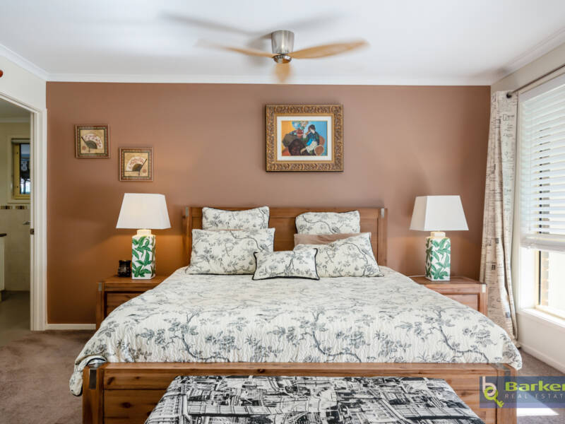33 Thompson Circuit, EVANSTON PARK, SA 5116 AUS