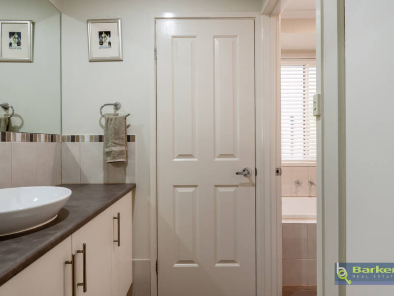 33 Thompson Circuit, EVANSTON PARK, SA 5116 AUS
