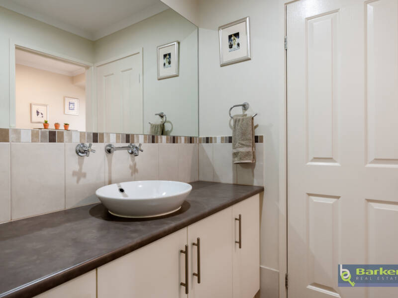 33 Thompson Circuit, EVANSTON PARK, SA 5116 AUS