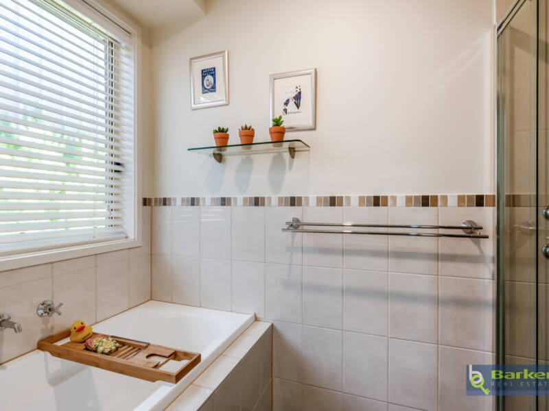 33 Thompson Circuit, EVANSTON PARK, SA 5116 AUS