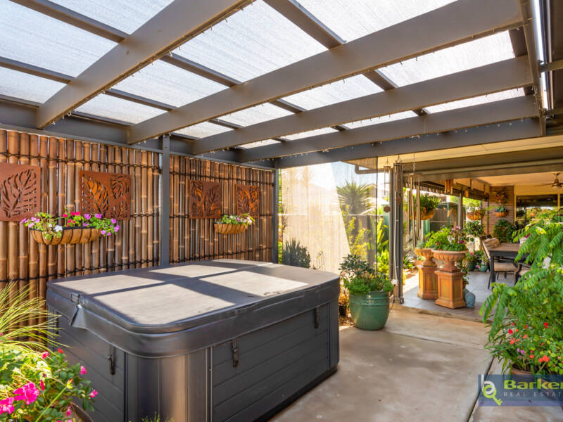 33 Thompson Circuit, EVANSTON PARK, SA 5116 AUS