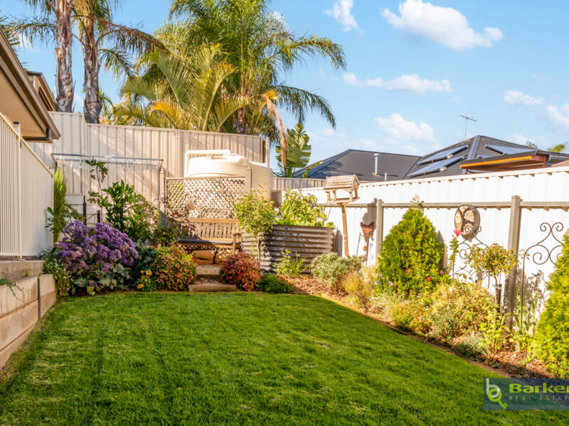 33 Thompson Circuit, EVANSTON PARK, SA 5116 AUS