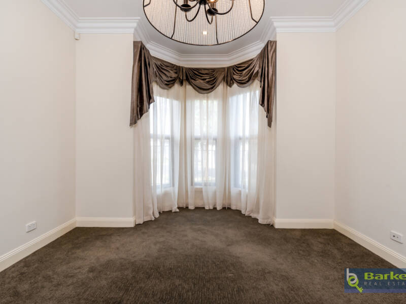 21 Campbell Circuit, GAWLER EAST, SA 5118 AUS