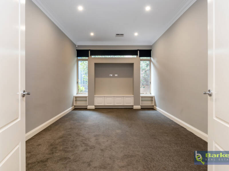 21 Campbell Circuit, GAWLER EAST, SA 5118 AUS