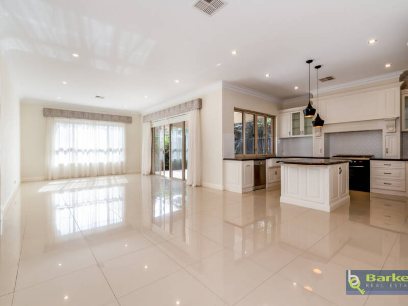 21 Campbell Circuit, GAWLER EAST, SA 5118 AUS