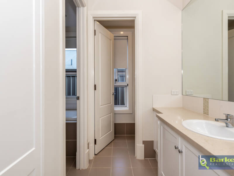 21 Campbell Circuit, GAWLER EAST, SA 5118 AUS