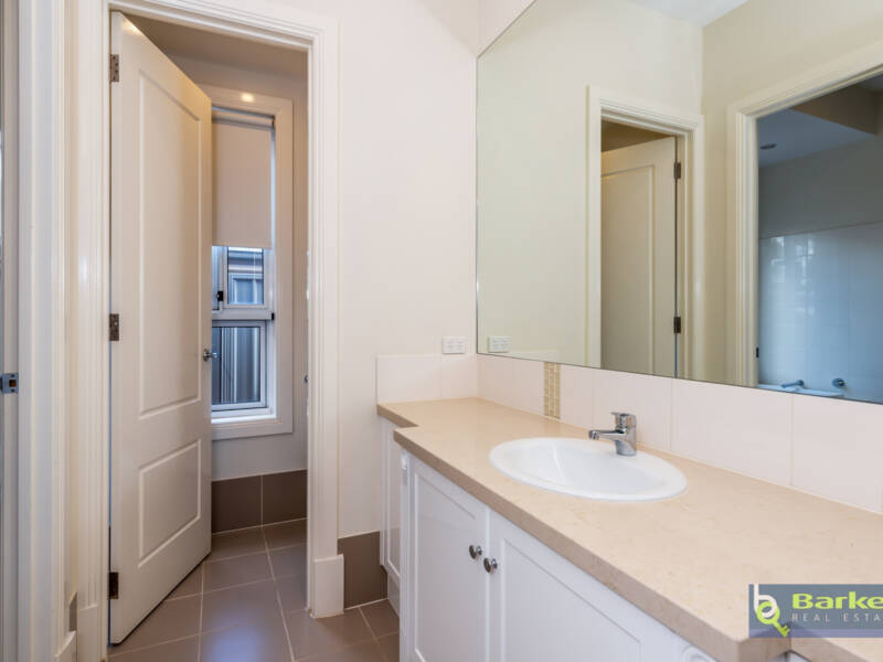 21 Campbell Circuit, GAWLER EAST, SA 5118 AUS