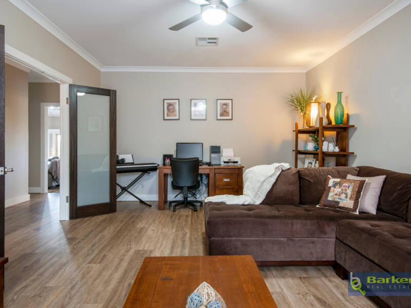 16 Falcon Drive, HEWETT, SA 5118 AUS