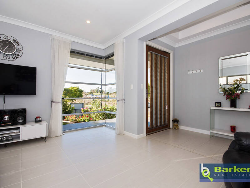 33 Easton Drive, GAWLER EAST, SA 5118