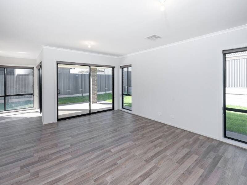 14 Pedlar Close, BLAKEVIEW, SA 5114 AUS