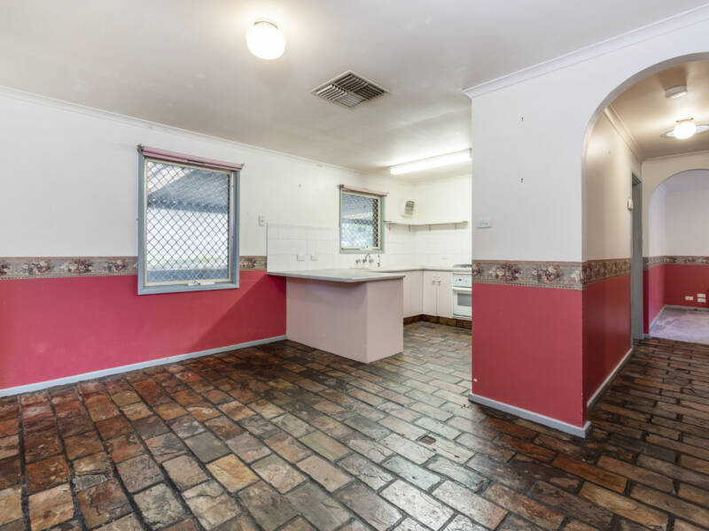 18 Tyalla Court, MUNNO PARA, SA 5115 AUS