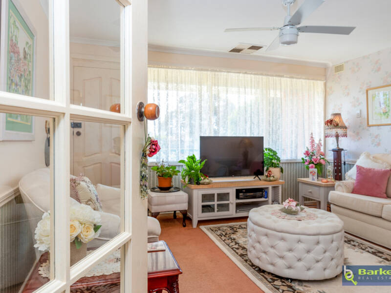 42 Woodlands Road, ELIZABETH DOWNS, SA 5113 AUS