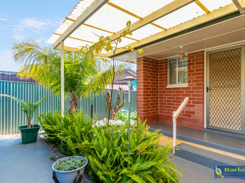42 Woodlands Road, ELIZABETH DOWNS, SA 5113 AUS