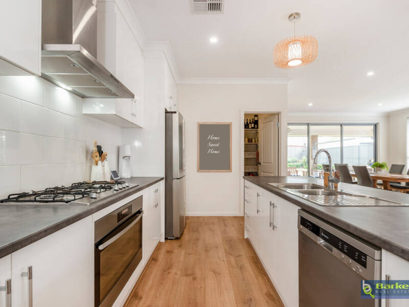4 Rosella Circuit, HEWETT, SA 5118 AUS