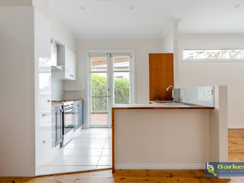 16 Baker Road, HAMLEY BRIDGE, SA 5401 AUS
