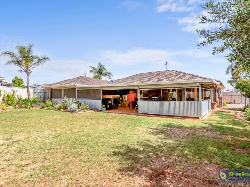 23 Baron Road, BLAKEVIEW, SA 5114 AUS