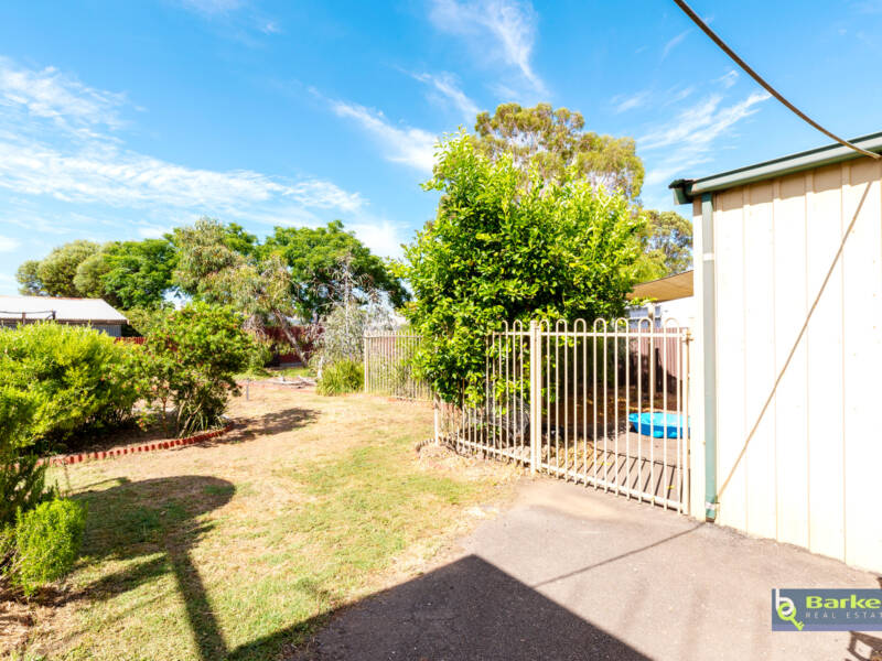 16 Lawrence Avenue, GAWLER SOUTH, SA 5118 AUS