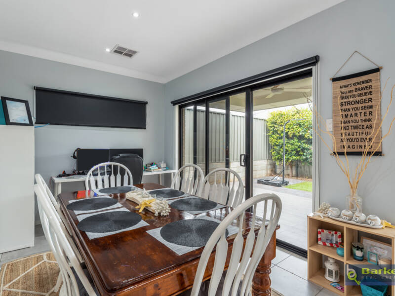 6 Hawkes Close, EVANSTON SOUTH, SA 5116 AUS