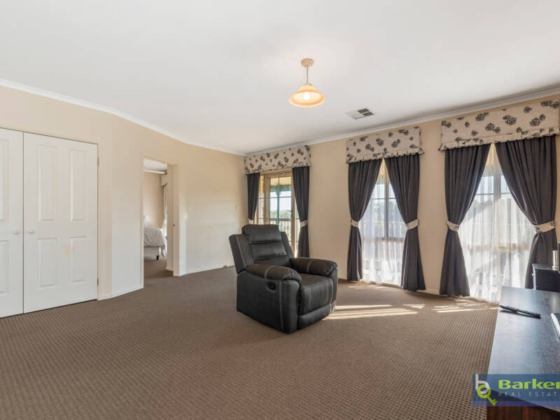 21 David Randall Street, WILLIAMSTOWN, SA 5351 AUS