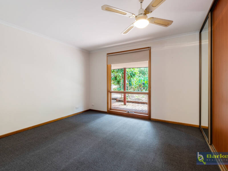 61 Yettie Road, WILLIAMSTOWN, SA 5351 AUS