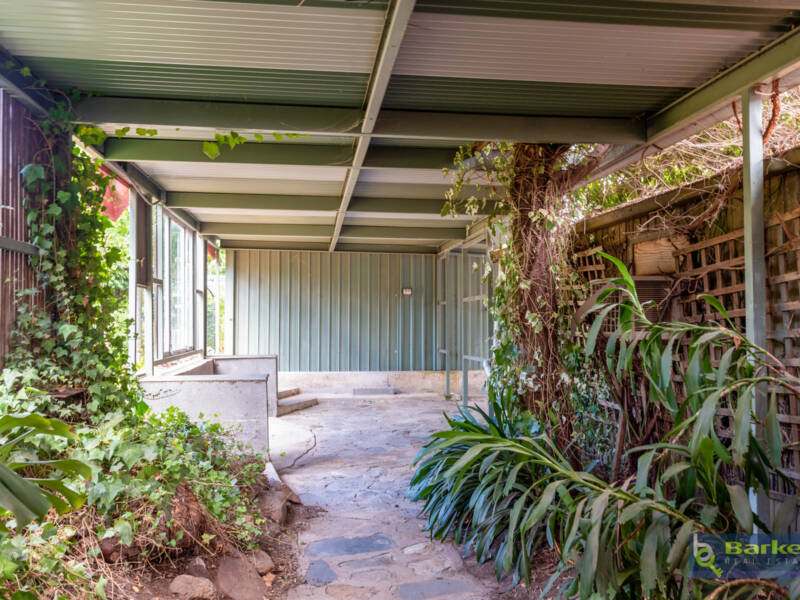 61 Yettie Road, WILLIAMSTOWN, SA 5351 AUS