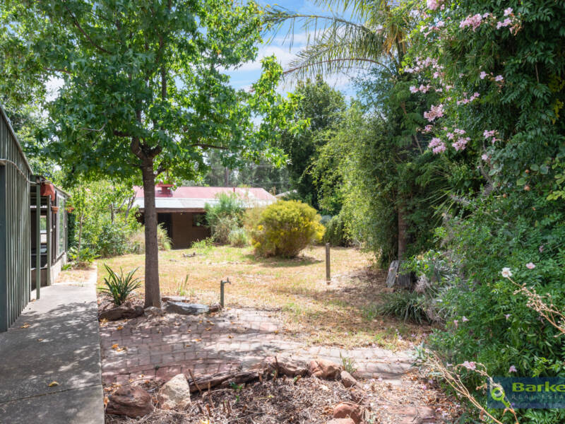 61 Yettie Road, WILLIAMSTOWN, SA 5351 AUS