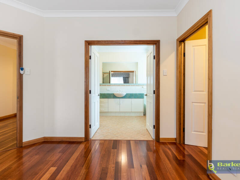 4 Mckinlay Square, HEWETT, SA 5118 AUS