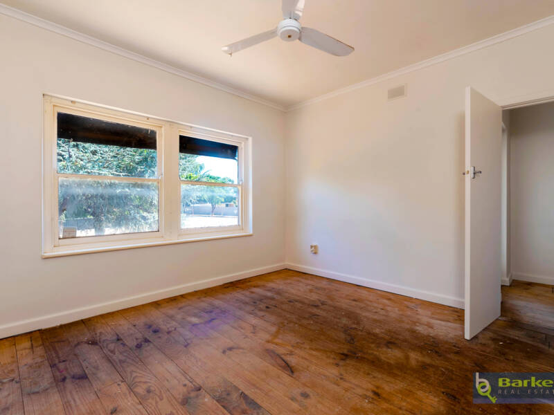 2 Stockport Road, HAMLEY BRIDGE, SA 5401 AUS