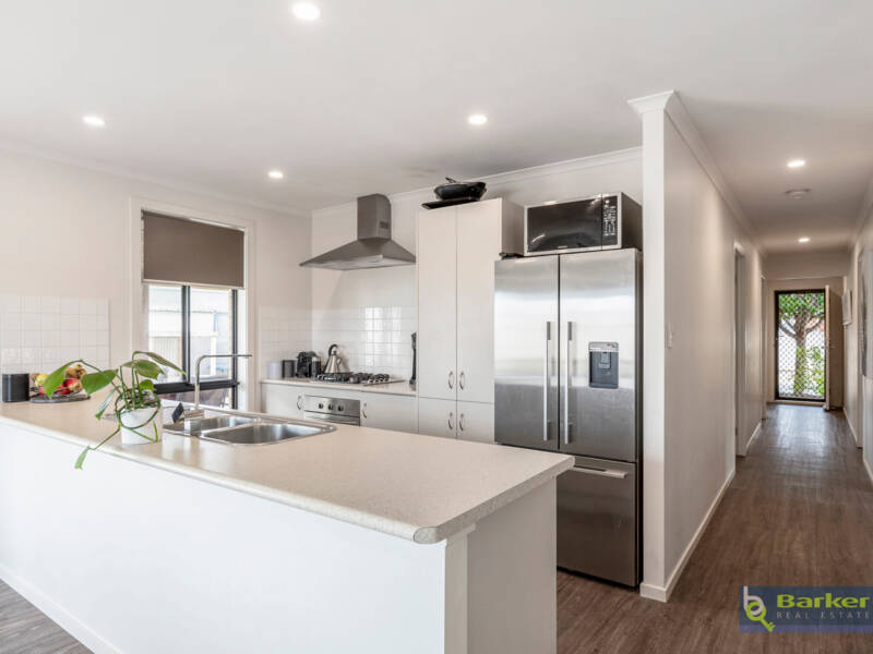42 Librandi Street, MUNNO PARA WEST, SA 5115 AUS