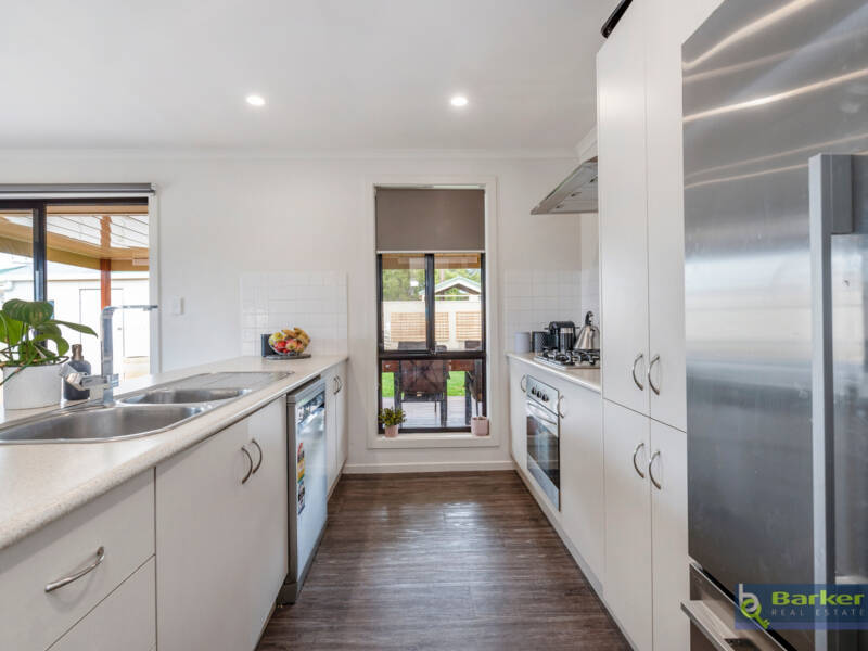 42 Librandi Street, MUNNO PARA WEST, SA 5115 AUS