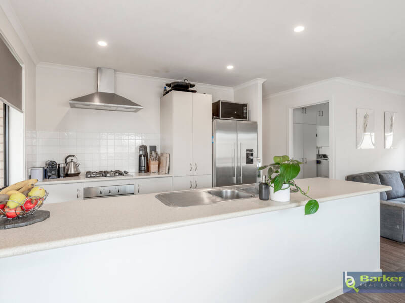 42 Librandi Street, MUNNO PARA WEST, SA 5115 AUS