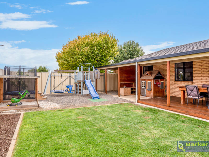 42 Librandi Street, MUNNO PARA WEST, SA 5115 AUS
