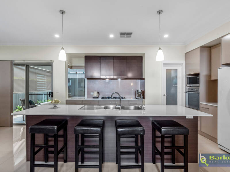 27 Easton Drive, GAWLER EAST, SA 5118 AUS